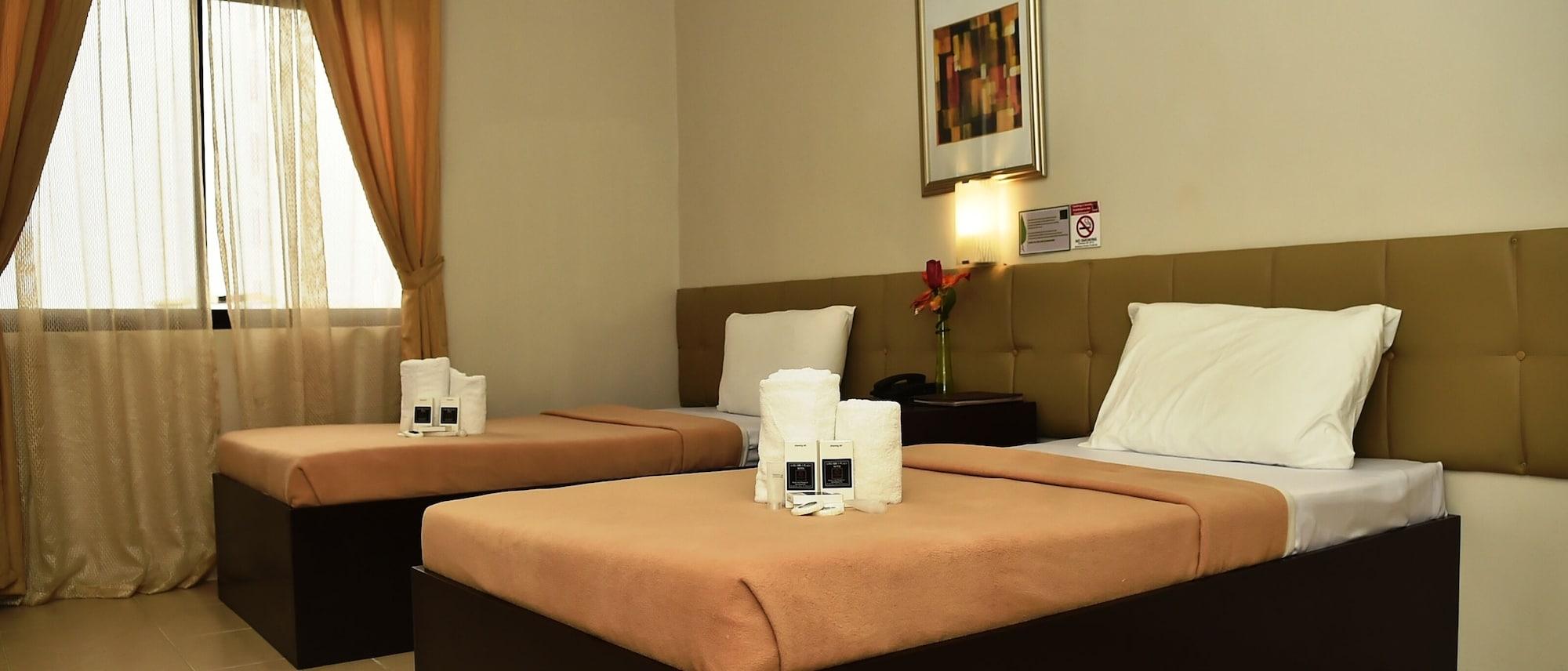 Columbus Plaza Hotel General Santos City Екстер'єр фото