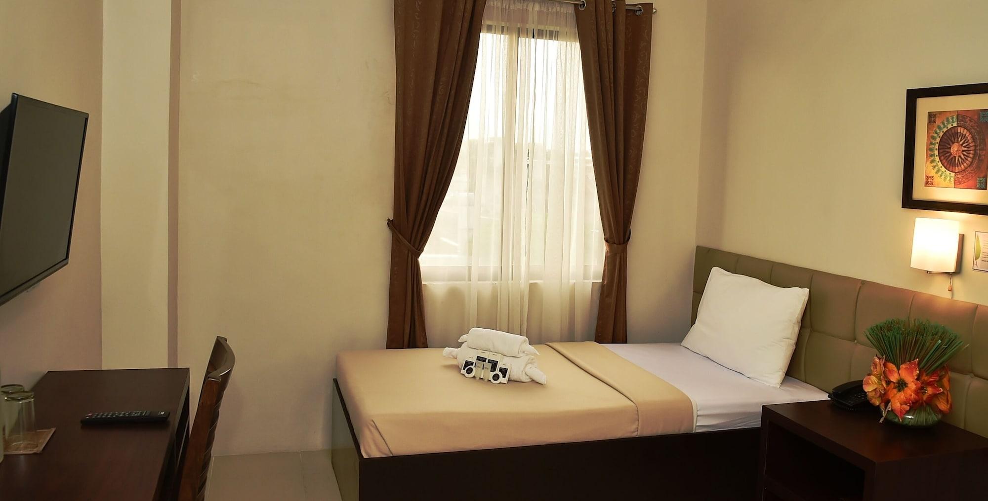 Columbus Plaza Hotel General Santos City Екстер'єр фото