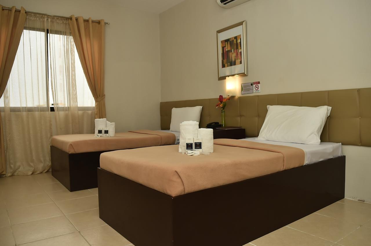 Columbus Plaza Hotel General Santos City Екстер'єр фото