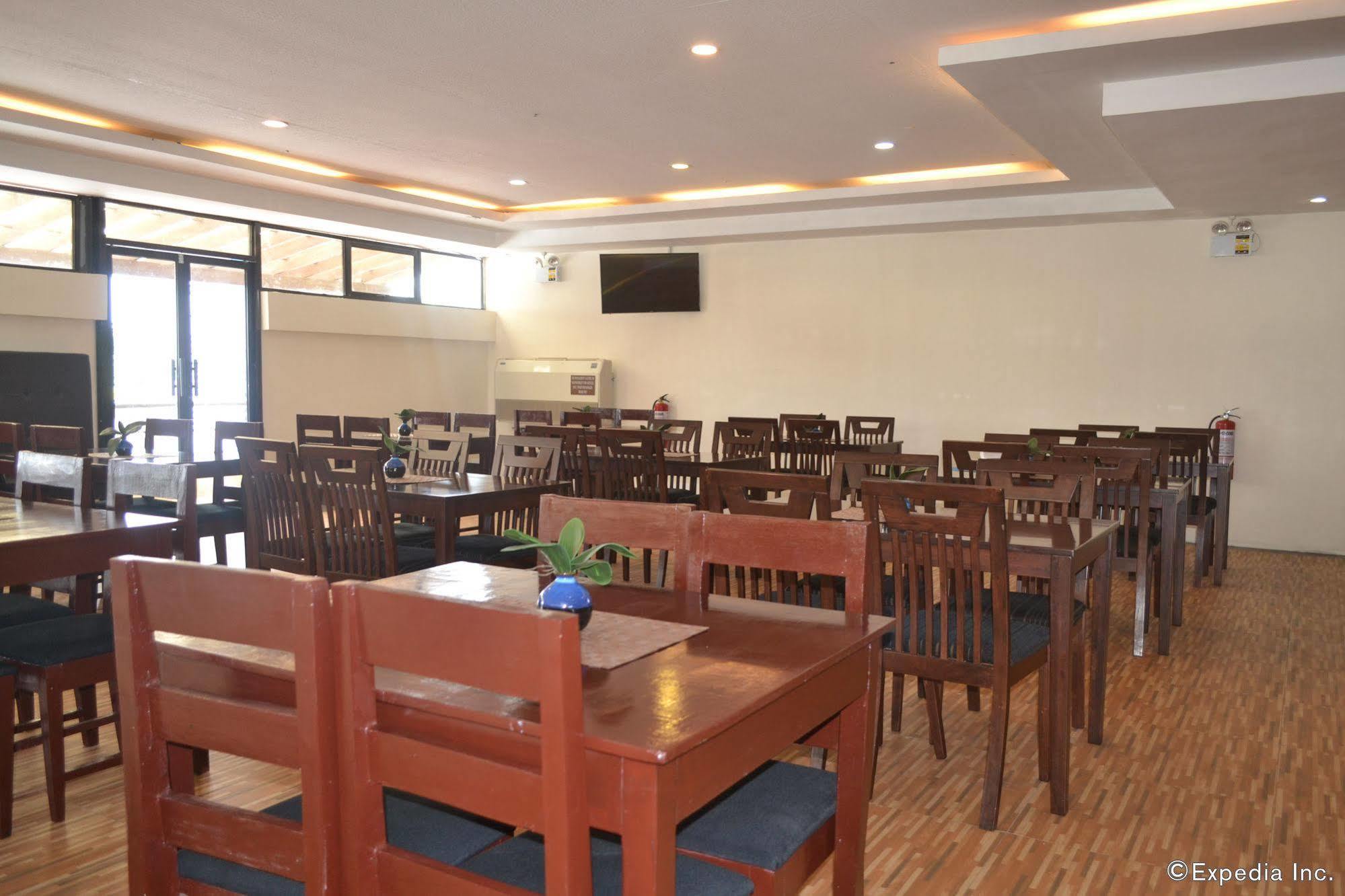 Columbus Plaza Hotel General Santos City Екстер'єр фото