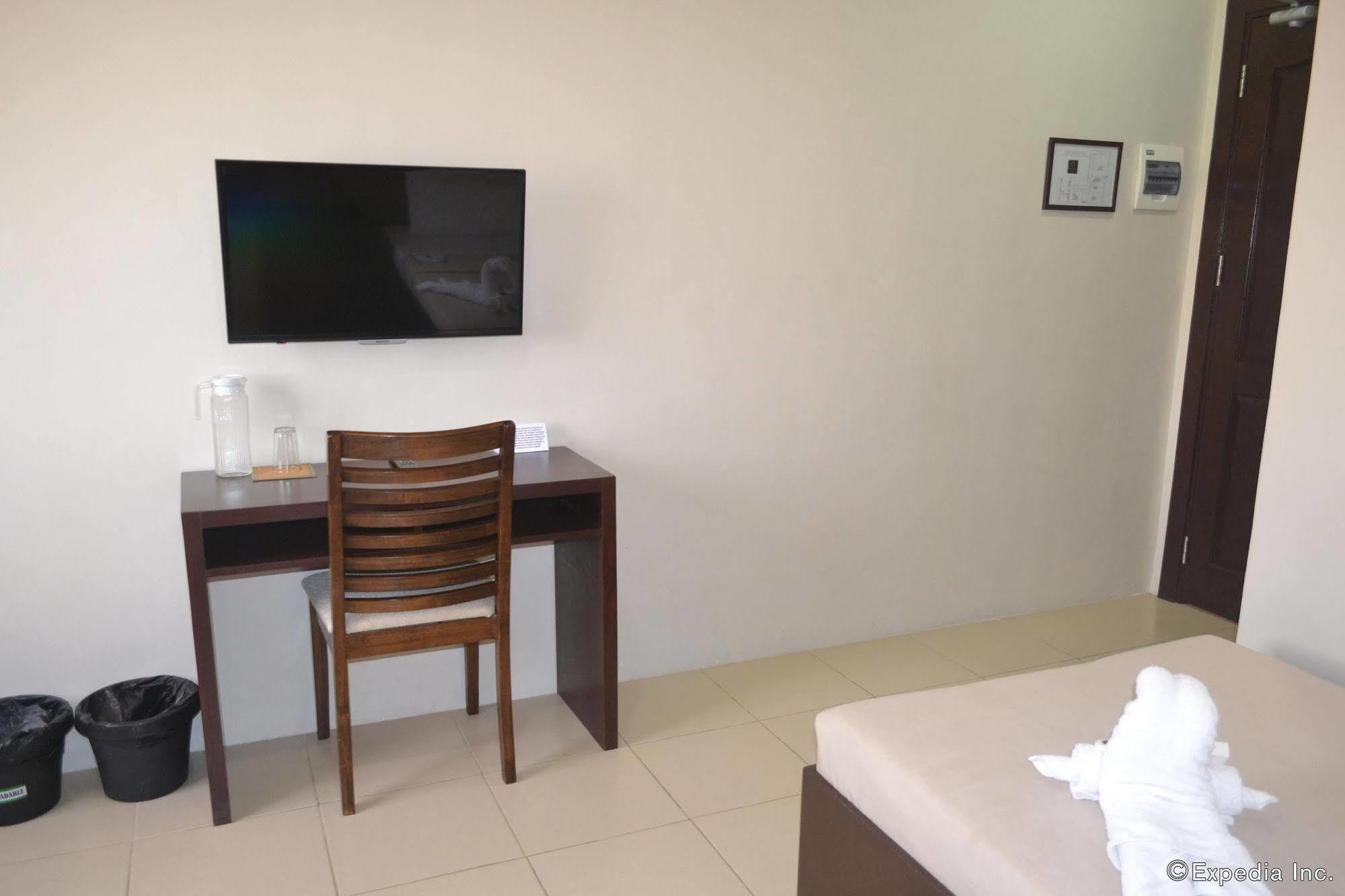 Columbus Plaza Hotel General Santos City Екстер'єр фото